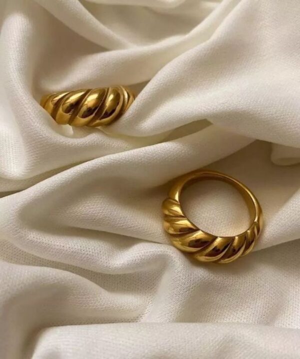 Twisted Dome Gold