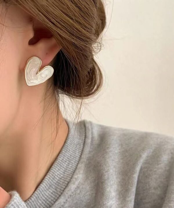 Lovera Heart Studs