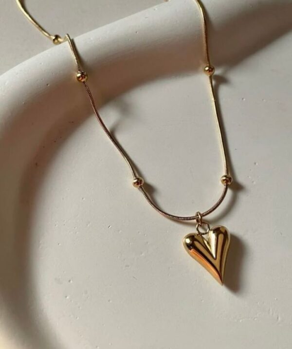 Lustrous Heart Gold